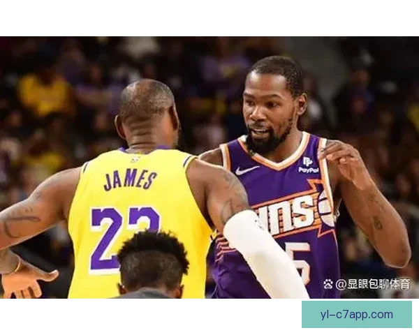 老詹无缘22连首发仍进全明星