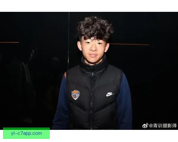 德转确认邝兆镭加盟青岛海牛队